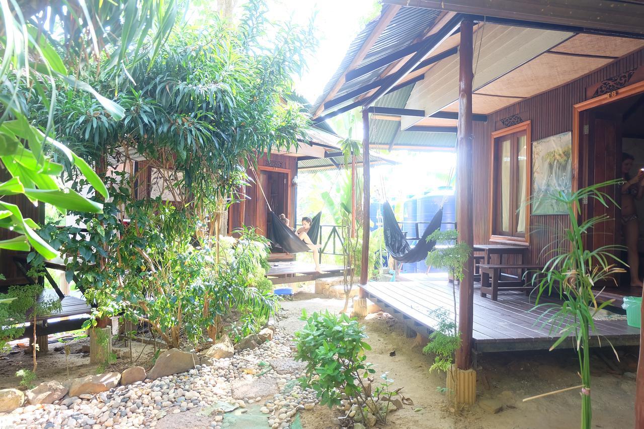 Tropical Garden Bungalow Phi Phi-öarna Exteriör bild